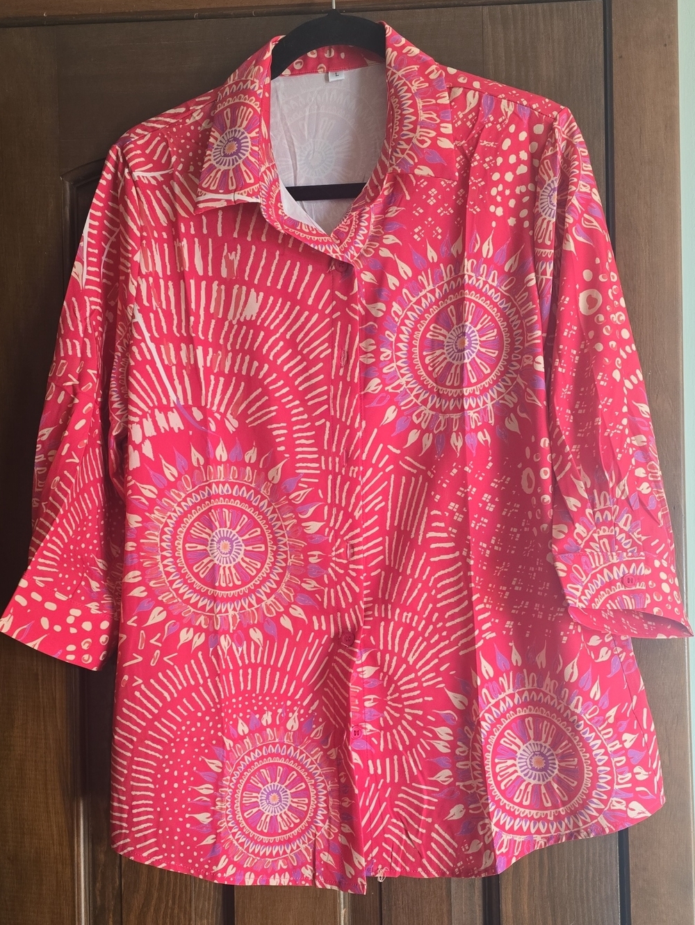 Source Unknown Pink and Cream Patterned Button-Down Shirt